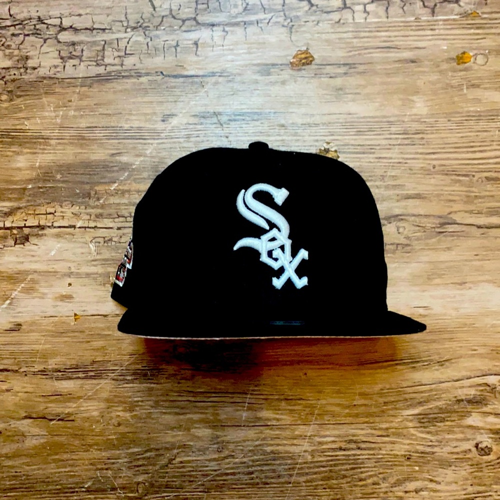 White Sox SnapBack ( Pink Brim) RARE!